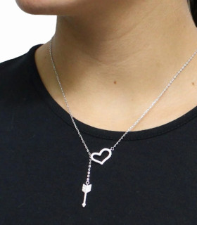 Flechazo – Collar de Plata con Corazón y Flecha Brillante