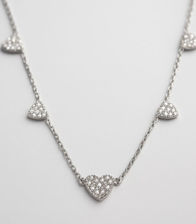 Encanto del Corazón – Collar de Plata con Múltiples Dijes Brillantes