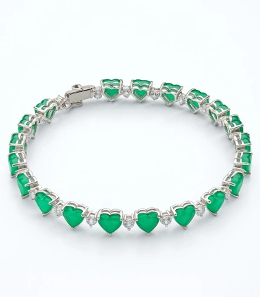 Corazones de Jade – Pulsera con Circonias Verdes en Forma de Corazón