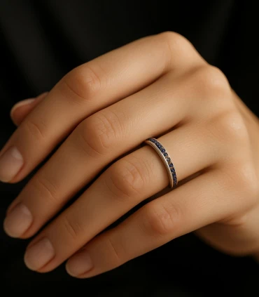 Eternidad Azul – Anillo de Plata con Zafiros