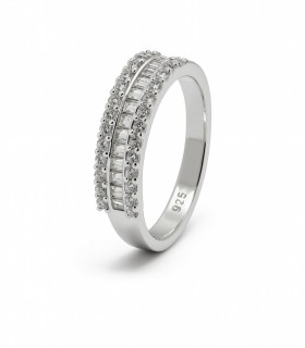 Brillo Infinito – Anillo de Plata con Tres Hileras de Circonias