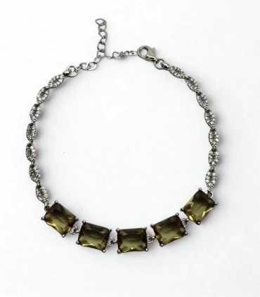 Esencia Oliva – Pulsera de Plata con Gemas Verdes y Circonias